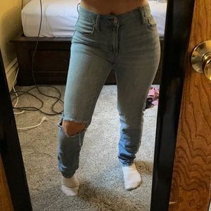 Gap Denim Jeans! Size 26, “Best Girlfriend” Jeans